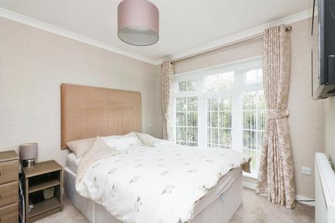 2 bedroom park home for sale, Burnham Green Road, Welwyn, AL6