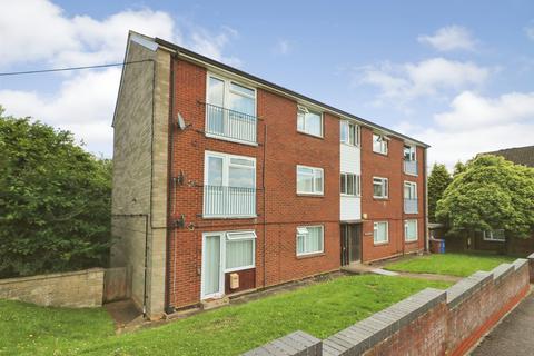 2 bedroom flat for sale, Deanscroft, Knebworth, Herts, SG3