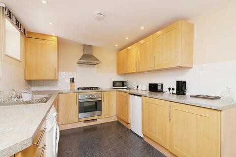 1 bedroom flat for sale, Moors Walk, Welwyn Garden City, Herts, AL7