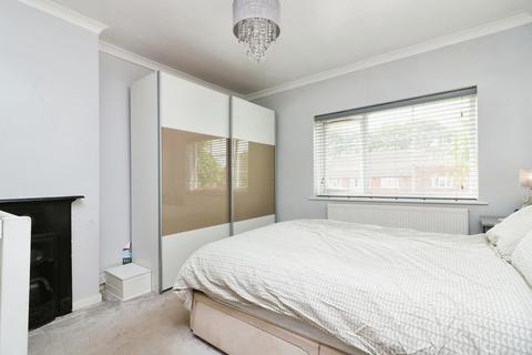 3 bedroom terraced house for sale, Newfields, Welwyn Garden City, Herts, AL8