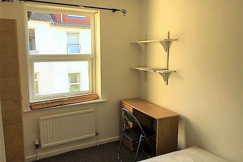 2 bedroom flat to rent, St Martins Street, Brighton