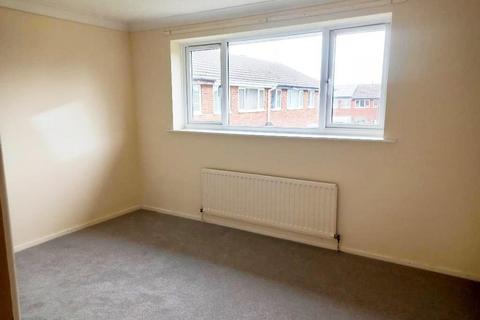 3 bedroom terraced house to rent, Woodlands, Evesham