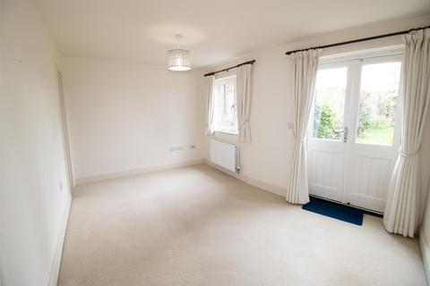 2 bedroom terraced house to rent, Dame Mary Walk, Halstead