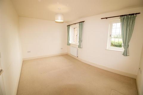 2 bedroom terraced house to rent, Dame Mary Walk, Halstead