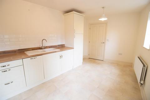 2 bedroom terraced house to rent, Dame Mary Walk, Halstead