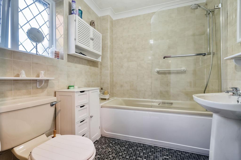 Ensuite Bathroom