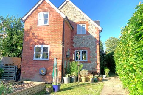 undefined, Salisbury Road, Shrewton, Salisbury
