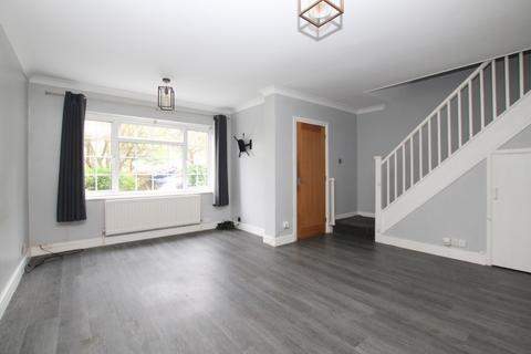 3 bedroom terraced house to rent, Pinetrees Close, Copthorne, Crawley, West Sussex. RH10 3NX