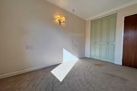 1 bedroom apartment for sale, Homecrest House, Grosvenor Crescent, Scarborough