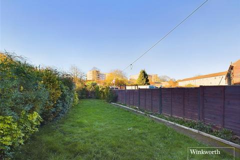 4 bedroom end of terrace house for sale, Virginia Way, Reading, Berkshire, RG30