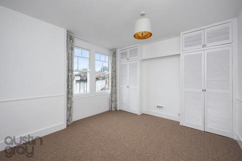 2 bedroom house for sale, Kingsley Road, Brighton