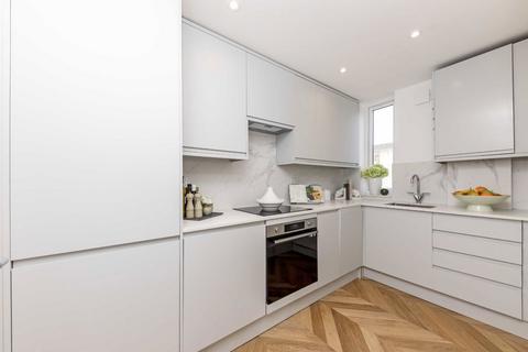 2 bedroom flat for sale, Hetley Road, London W12