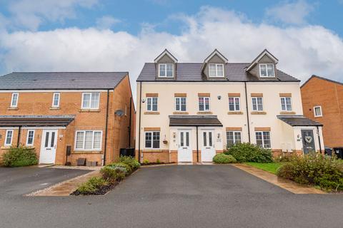 3 bedroom end of terrace house for sale, Heaton Green, Leigh WN7