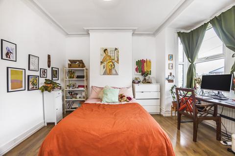 83 Glyn Road, London, E5 0JA
