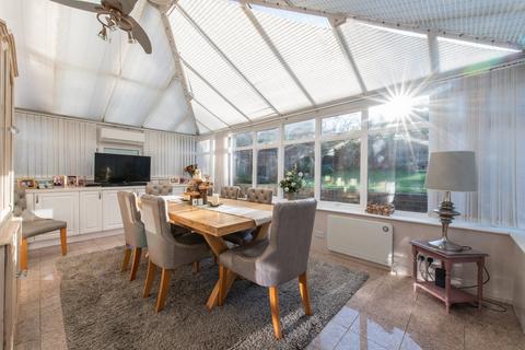 4 Conifer Drive, Meopham, Gravesend, DA13 0TL