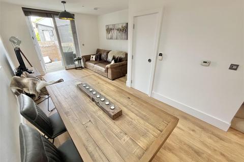 4 bedroom townhouse for sale, Church Road, Manchester