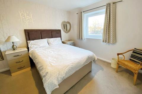 2 bedroom flat to rent, Monkgate Cloisters, York