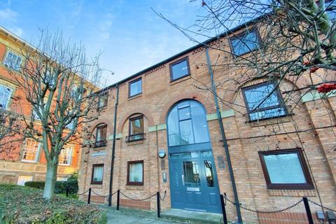 2 bedroom flat to rent, Monkgate Cloisters, York