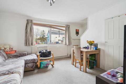 2 bedroom apartment for sale, St Peters Court, High Street, Chalfont St. Peter, Buckinghamshire, SL9