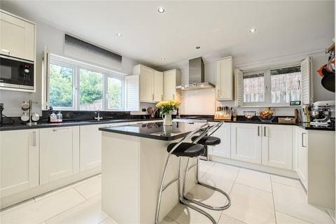 6 Booth Drive, Finchampstead, Wokingham, RG40 4HL