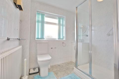 4, Lingfield Court Wollaton Vale, Nottingham, NG8 2GS