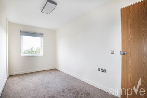 2 bedroom flat to rent, TRS Apartments , The Green, Middlesex