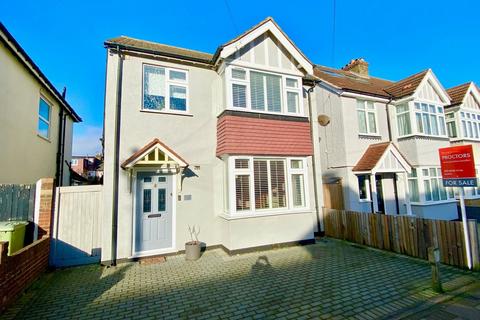 3 bedroom detached house for sale, Bloomfield Road, Bromley BR2