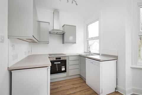 2 bedroom flat for sale, Croham Road, South Croydon CR2