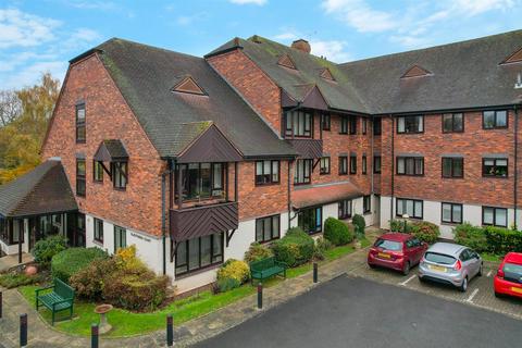 1 bedroom retirement property for sale, Blackthorn Court, Chestnut Walk, Henley-In-Arden