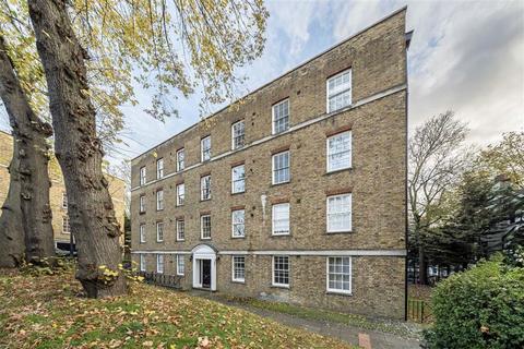 2 bedroom flat for sale, Point Close, London SE10