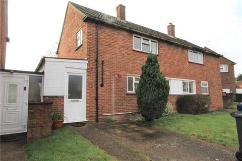 4 bedroom semi-detached house to rent, Homestall, Guildford, Surrey, GU2