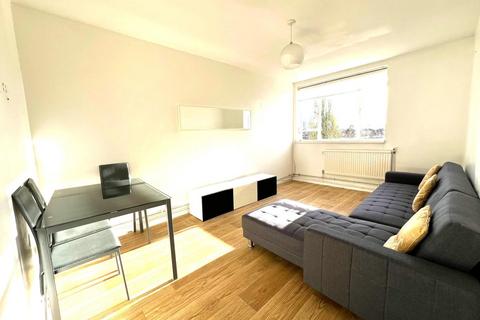 1 bedroom flat to rent, Bevin Court