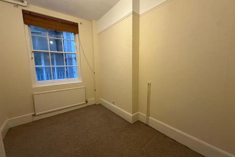 2 bedroom flat to rent, Sussex Square, Brighton