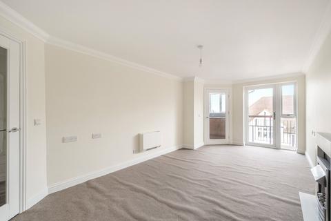 1 bedroom retirement property for sale, Beaufort Lodge, Woking, GU21