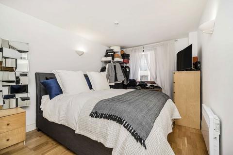 1 bedroom flat to rent, Assam Street, London E1