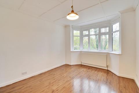 1 bedroom maisonette to rent, North Western Avenue, Hertfordshire WD25