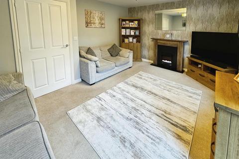 4 bedroom townhouse for sale, Birchfield Way, Telford TF3