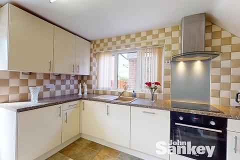 22 The Circle, Clipstone Village, Mansfield, NG21 9EF