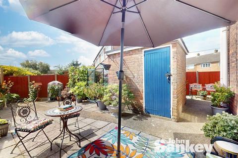 22 The Circle, Clipstone Village, Mansfield, NG21 9EF