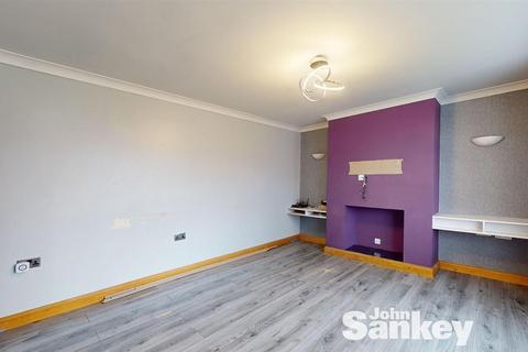 3 bedroom semi-detached house for sale, Beauvale Road, Kirkby-In-Ashfield, NG17