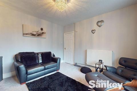 200 Eakring Road, Mansfield, NG18 3EZ