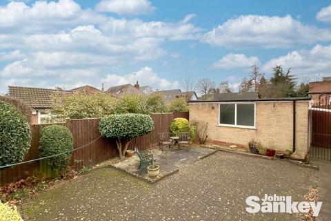 2 bedroom detached bungalow for sale, Nottingham Road, Mansfield, NG18