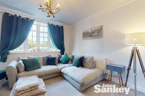 56 Eakring Road, Mansfield, NG18 3AH