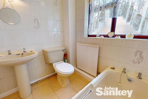 12 Waterdown Close, Mansfield Woodhouse, Mansfield, NG19 8JD