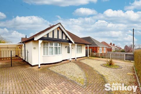 2 bedroom detached bungalow for sale, Woodland Road, Forest Town, NG19