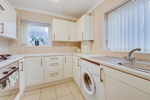 2 bedroom apartment for sale, Claremont Road, Birkdale, Southport PR8