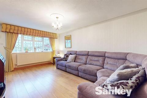 2 bedroom detached bungalow for sale, Garwick Close, Forest Town, NG19