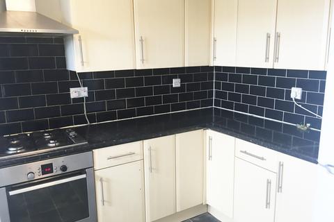 2 bedroom flat to rent, Tenby Road, London E17