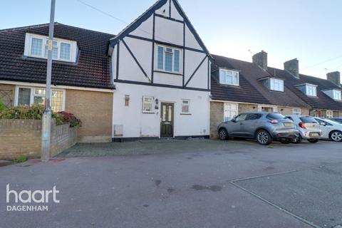 3 bedroom terraced house for sale, Ford Road, Dagenham