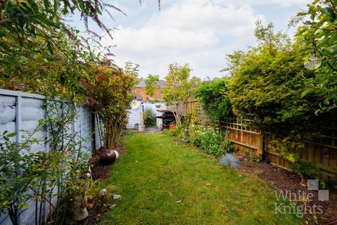 2 bedroom terraced house for sale, Blenheim Gardens, Reading RG1